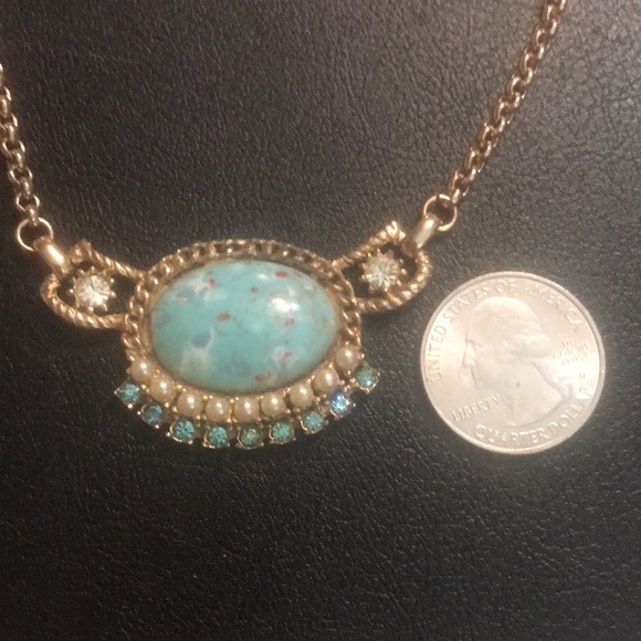 VINTAGE TURQUOISE & PEARLS WITH CRYSTAL ACCENTS - Picture 5 of 6